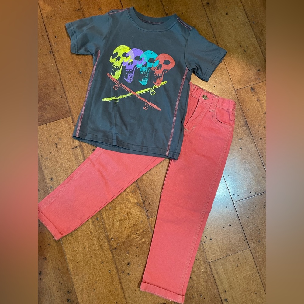 Boyz Wear By Nannette NWOT boys size 4 skull pant set